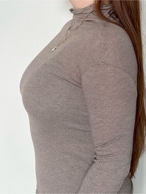 Gap striped longsleeve